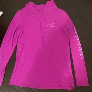 magenta and light pink vineyard vines sweatshirt